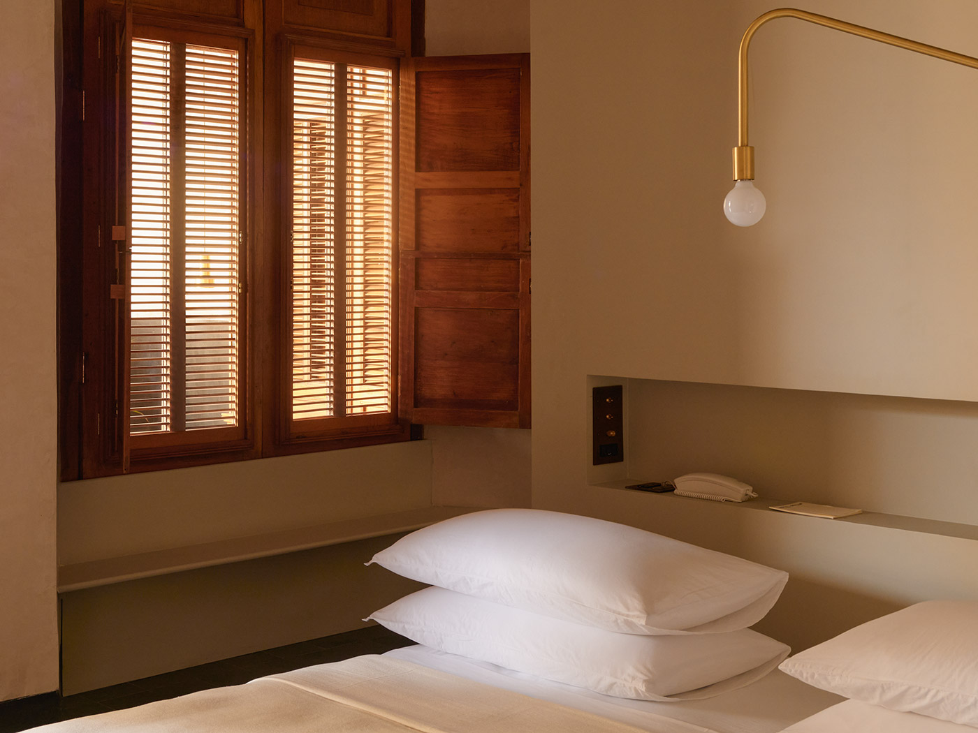 Hotel Sevilla Historic Patio Room R V3 03