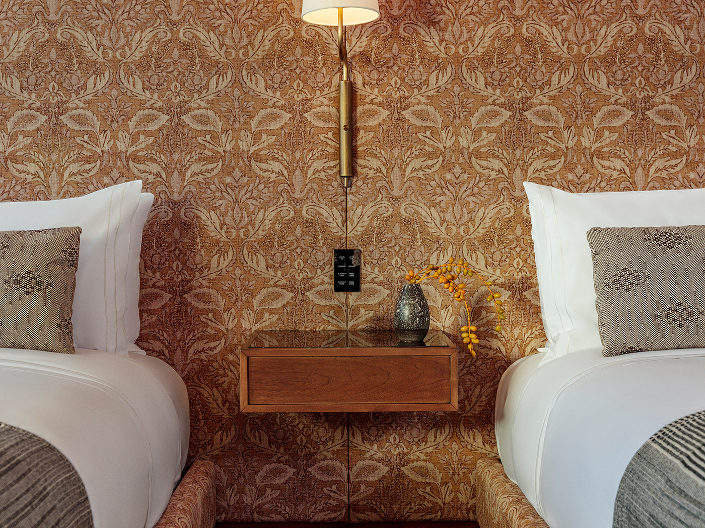 Austin Proper Hotel Premier Double Queen V3 R 02