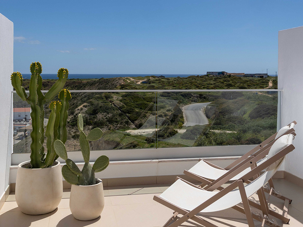 Memmo Baleeira Terrace Sea View Room R V2 04