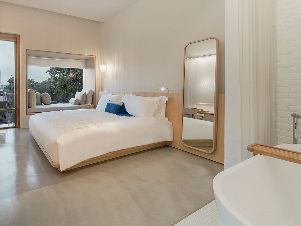 Sala Bang Pa In River View Deluxe Balcony R 02