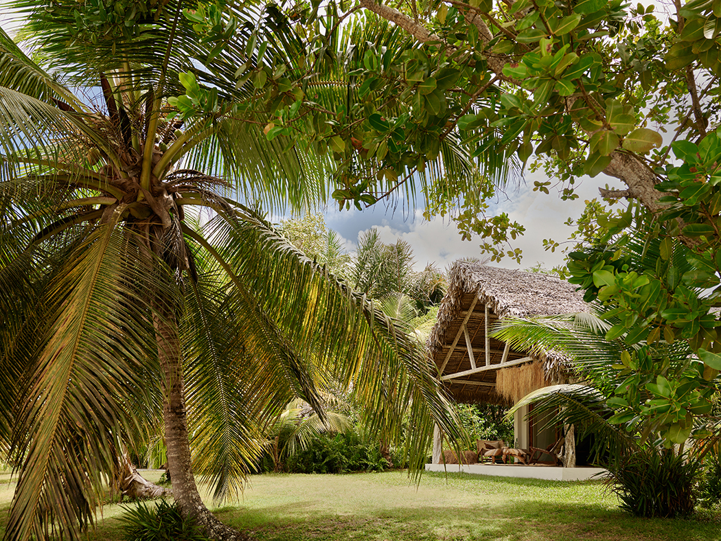 Voaara Beach Bungalow R 06