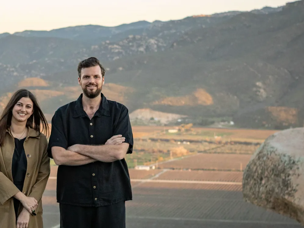 01 DH The Originals Mira Earth Studios Hannah And Nick Kendall