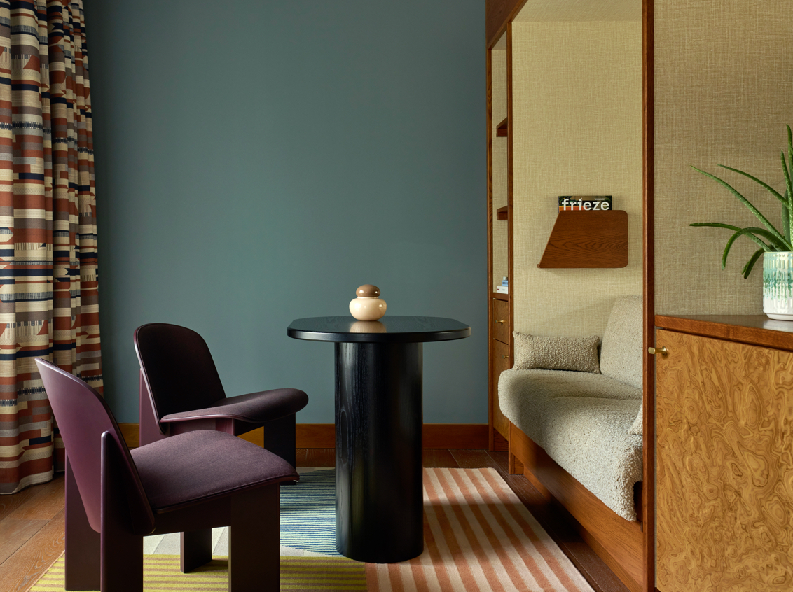 10 SP Sir Devonshire Square (1)