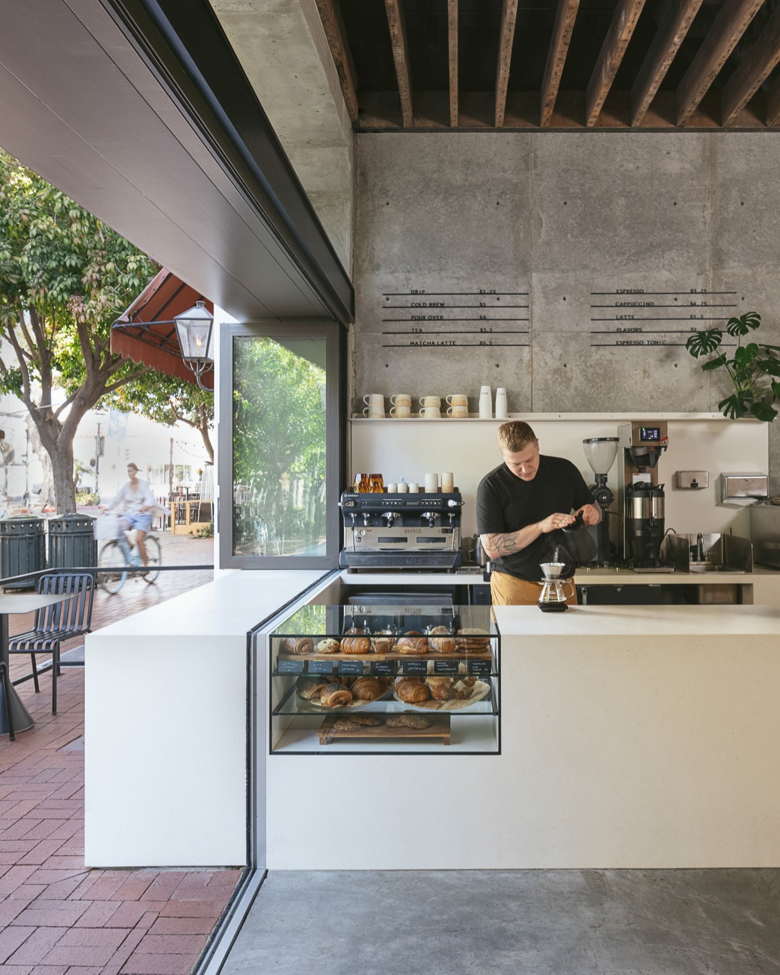 Drift Santa Barbara Theme Box 01 Food And Drink 03