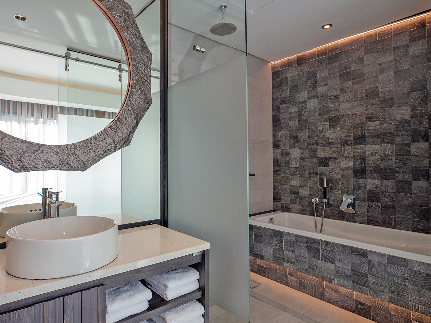 Tribe Junior Suite V3 R 03