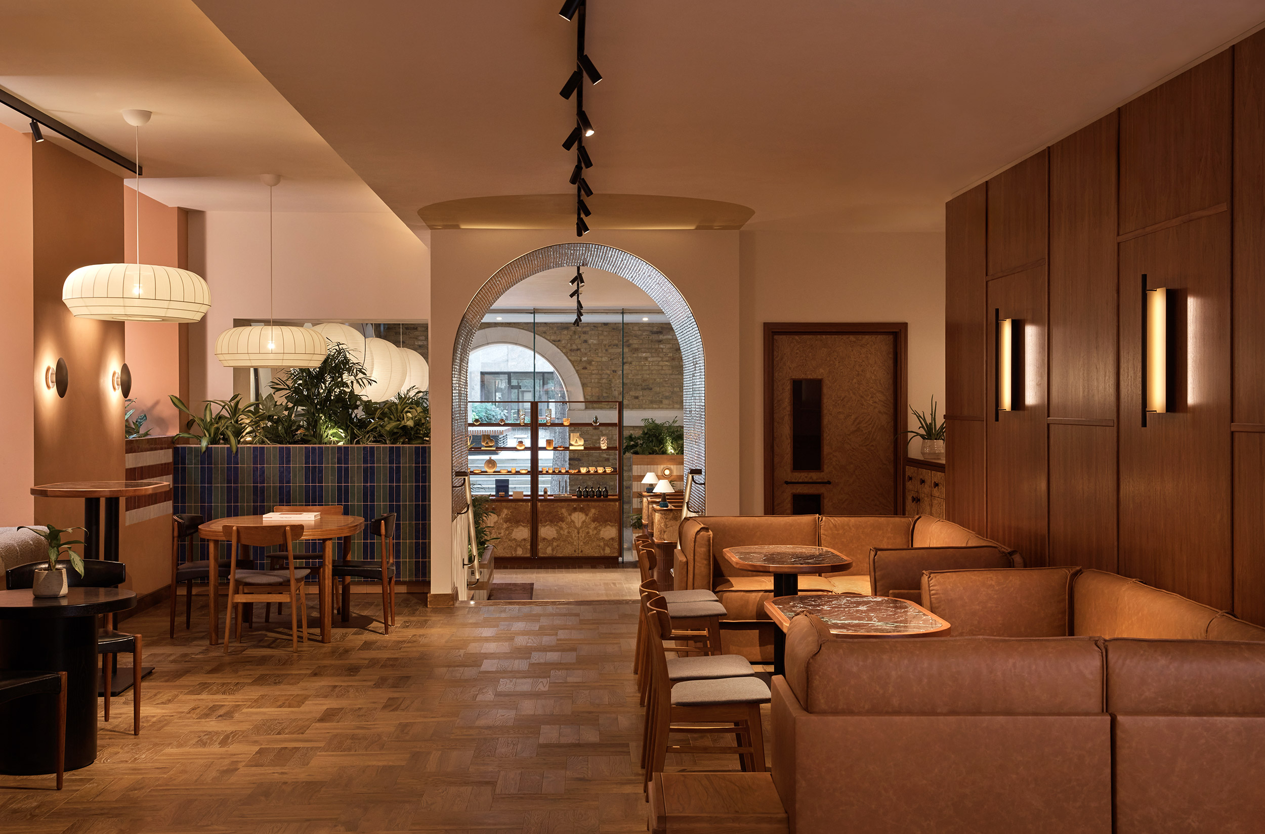 G 18 Sir Devonshire Square Hotel London