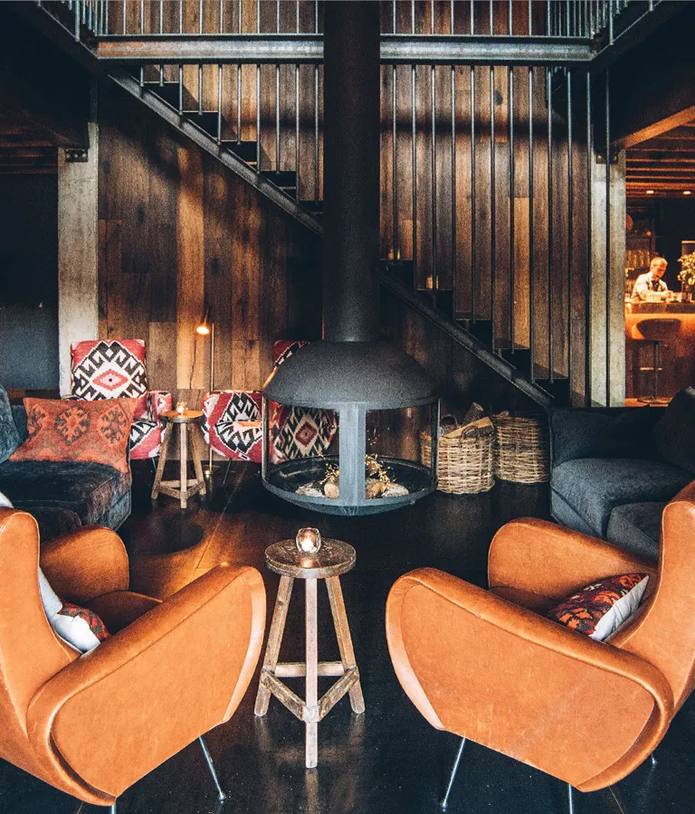 L Ovella Negra Lounge Fireplace Chairs Interior Deisgn K 01 X2