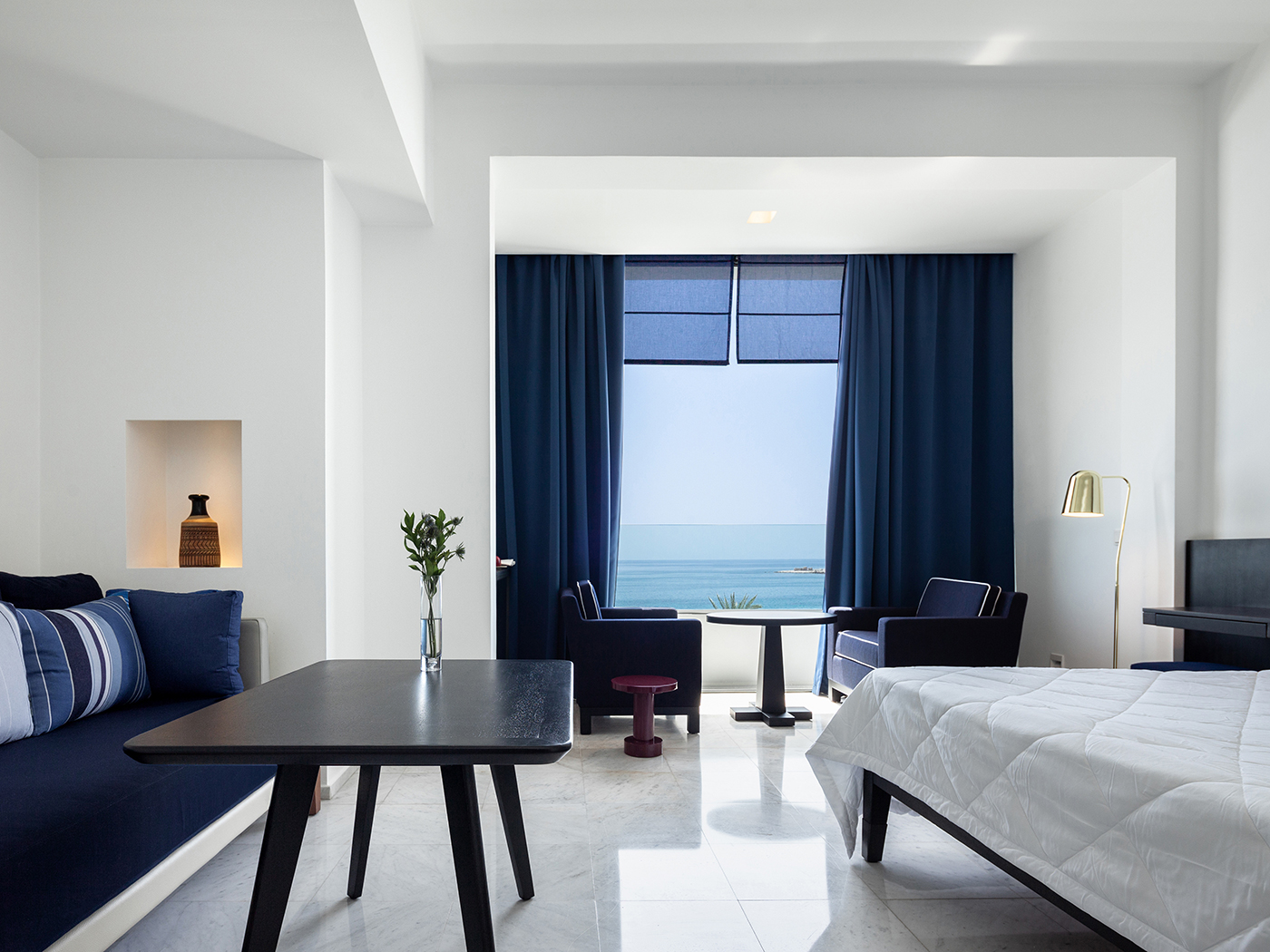 Almyra Junior Suite R 01