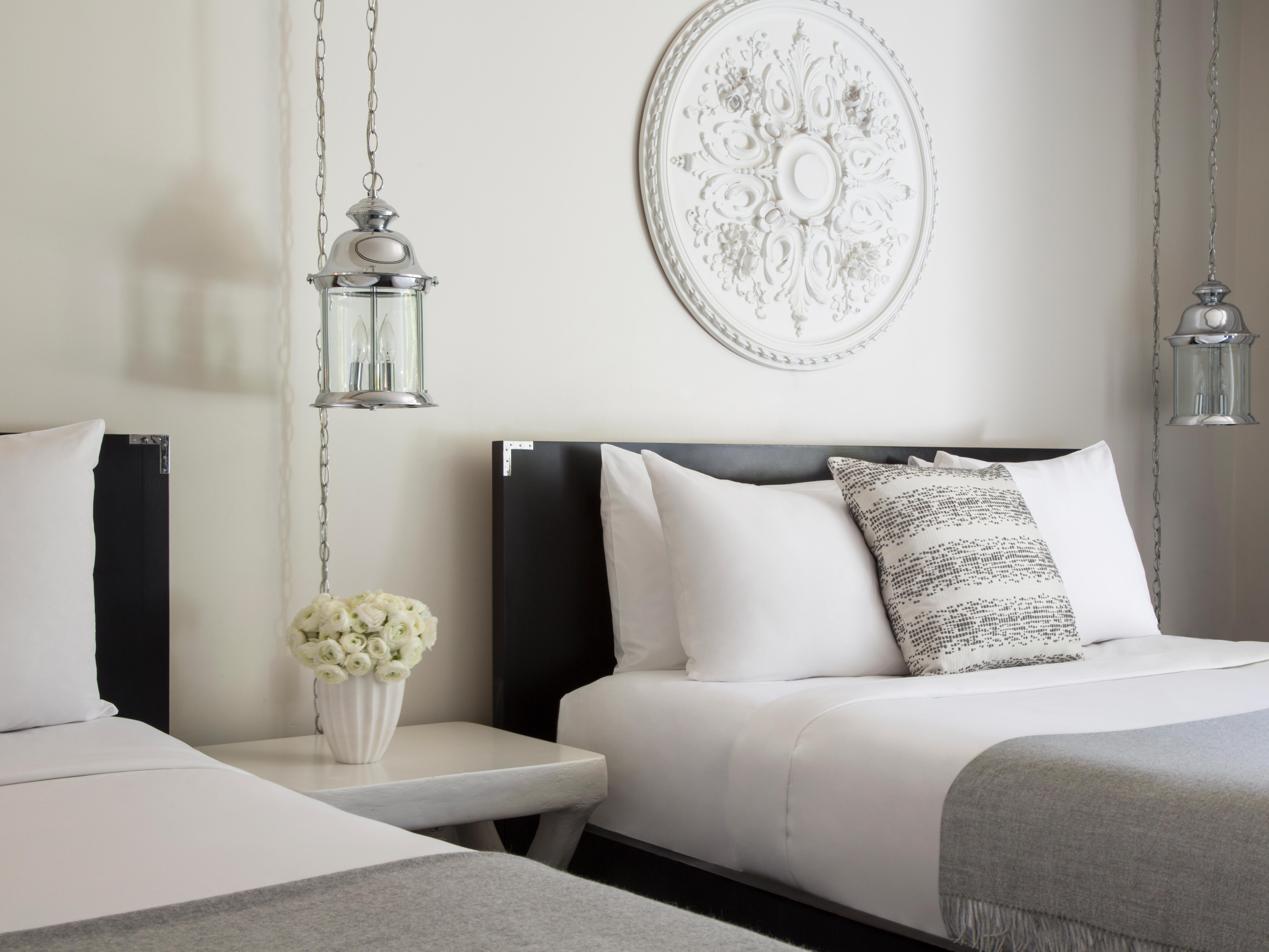 Avalon Palm Springs Premium Studio Two Queens R V2 R