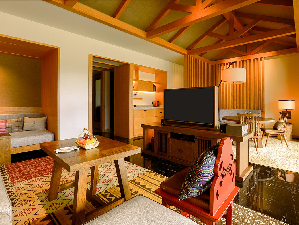 Jinmao Mountain Executive Suite R 04
