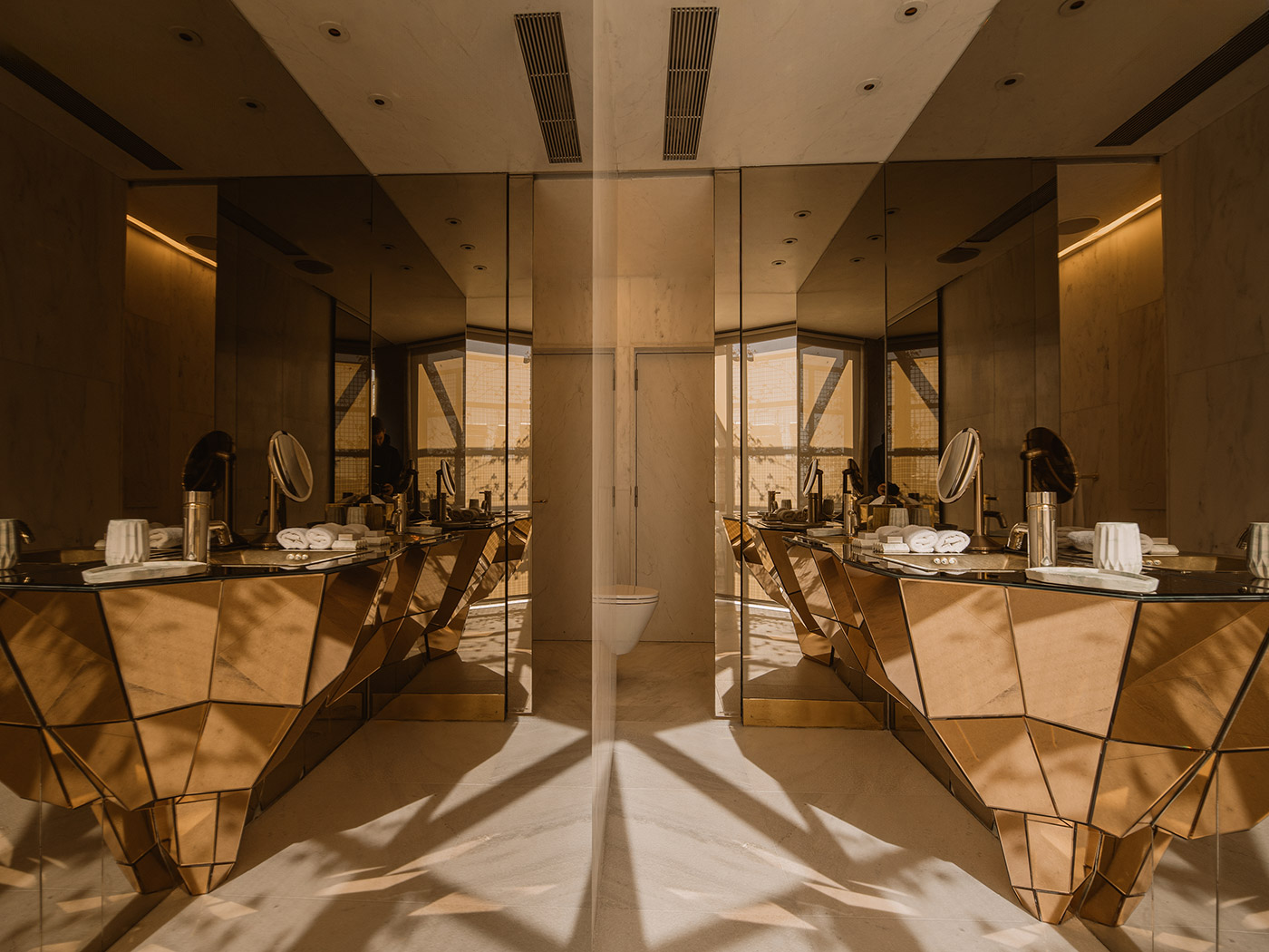 New Hotel Penthouse Suite R 10