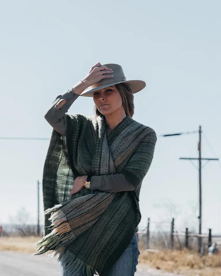 01 Further Marfa Alejandra Left