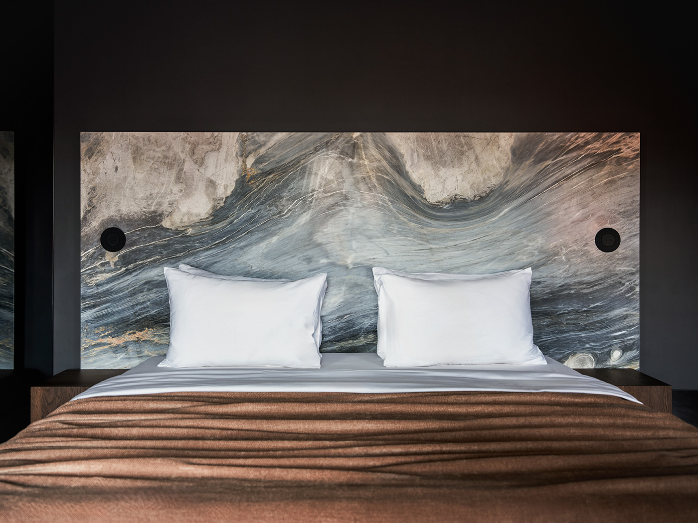 Hotel Reja Deluxe Suite With Terrace V3 03