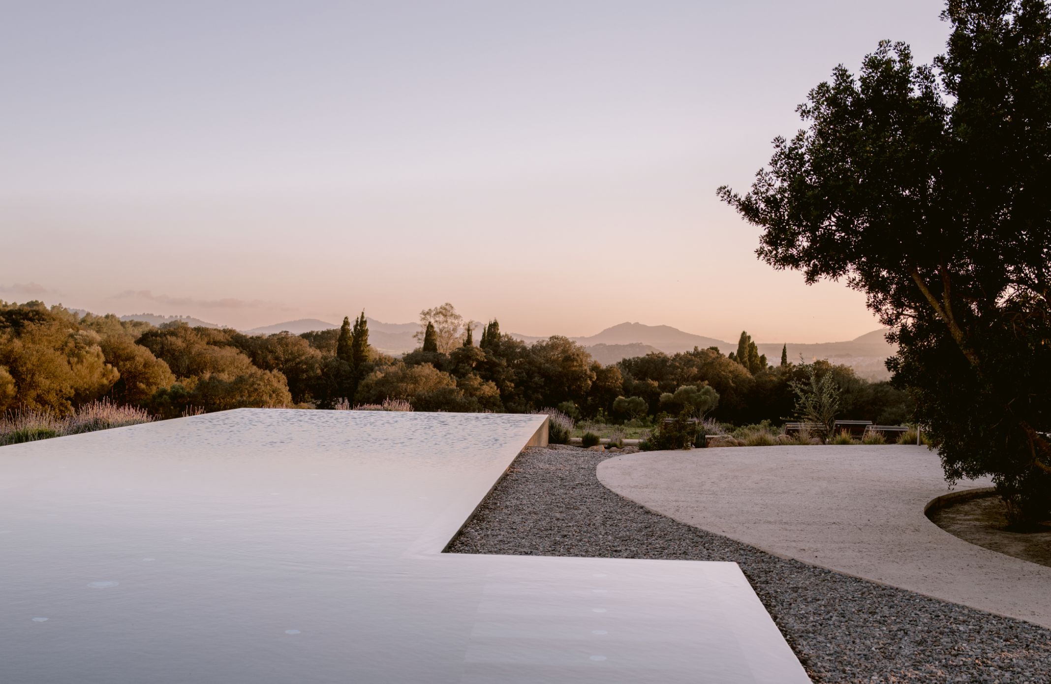 Es Raco D Arta Theme Box 01 Destination