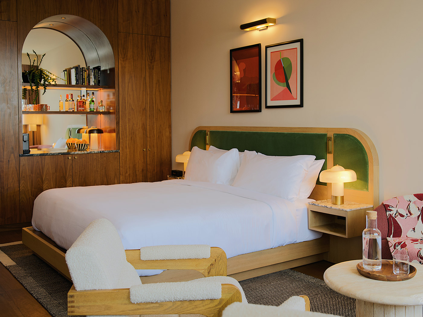 Municipal Grand King Suite Tub R 02