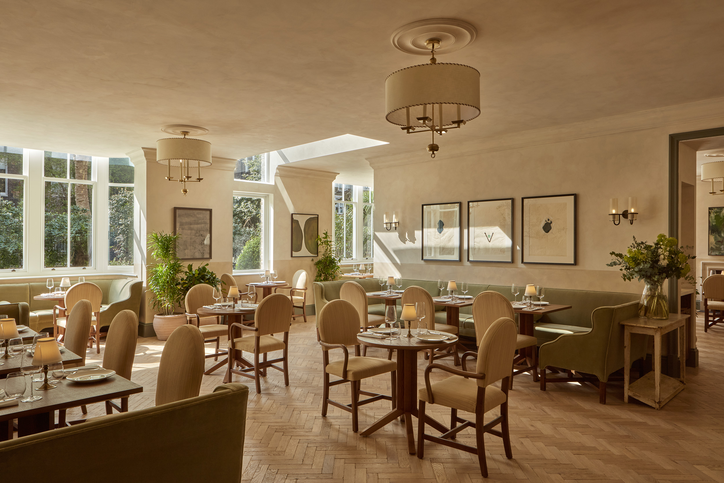 G 16 Templeton Garden London Rooms