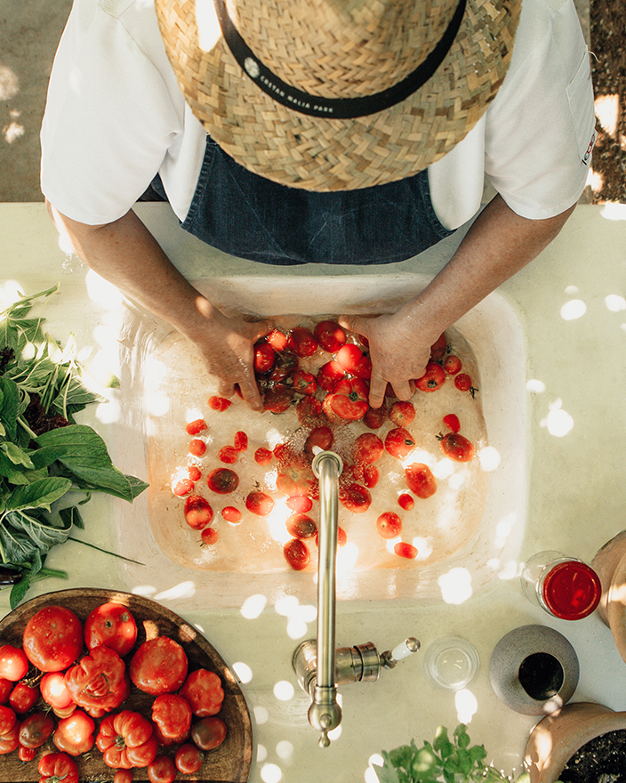 Dh Community Blog Cretan Malia Park Culinary Chronicles Chef Lefteris Iliadis 08 (1)