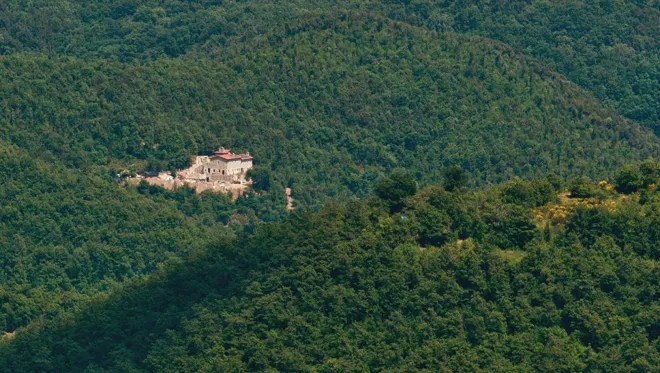 09 DH Design Anthology Italy Eremito Exterior Mountains