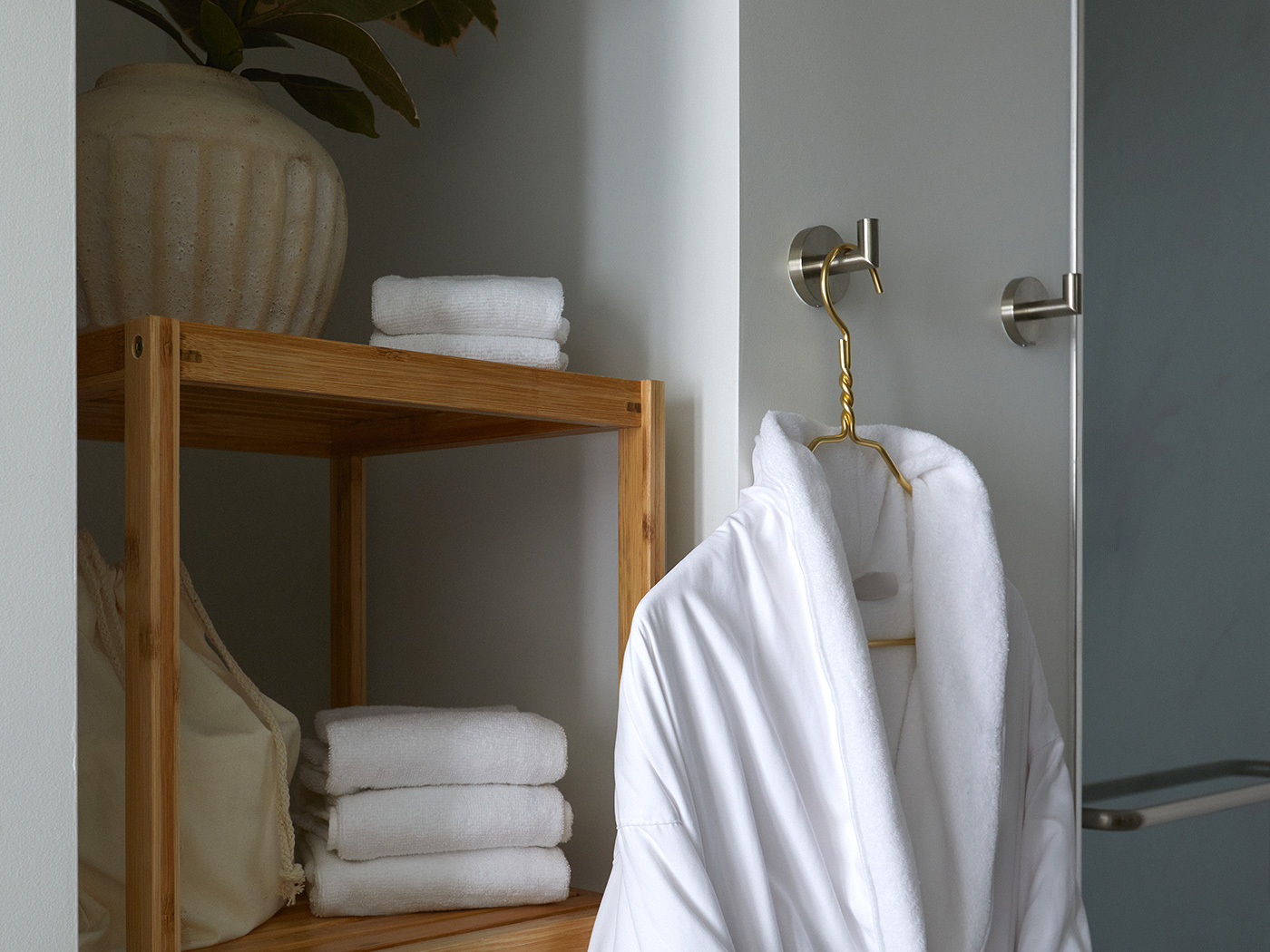 Granger Hotel Gaslamp Loft Corner Suite R V2 08