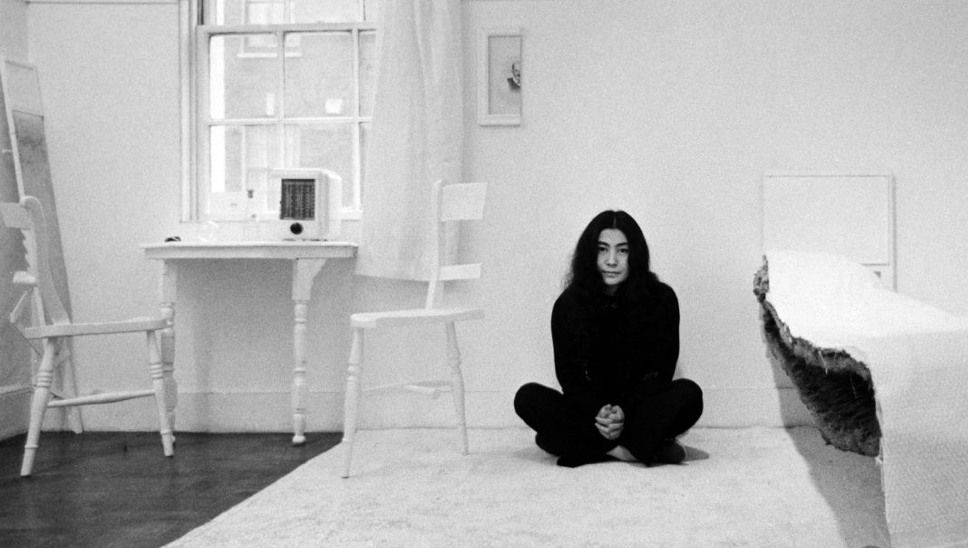 06 BE 25 Berlin Yoko Ono