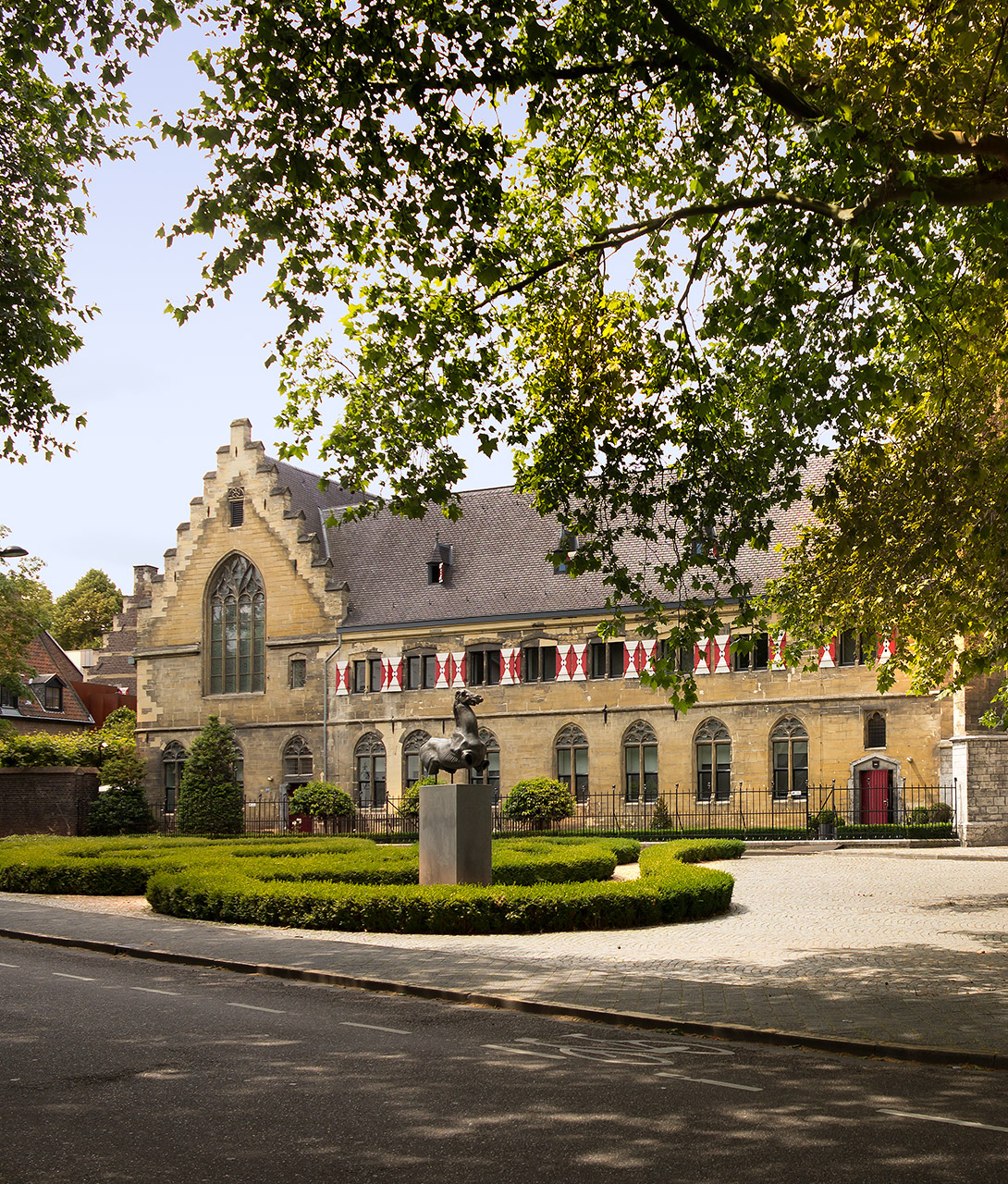Kruisherenhotel Maastricht Architecture