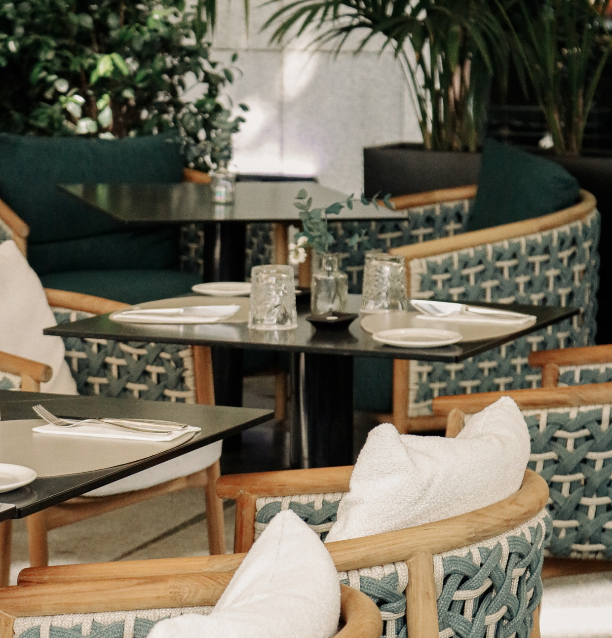 Hospes Puerto De Alcala Art Food Drink