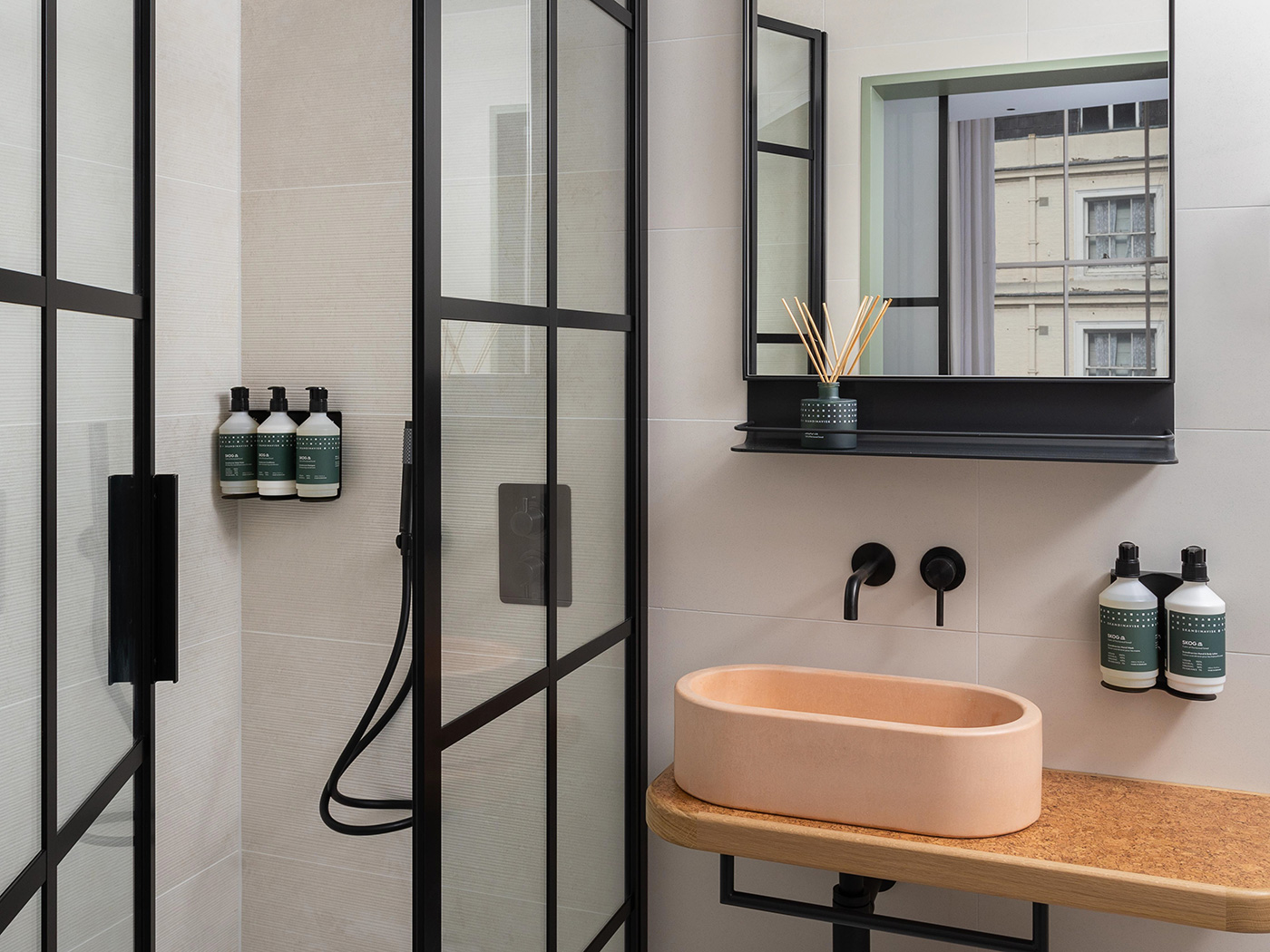 Inhabit Queens Gardens Super Roomy R 03