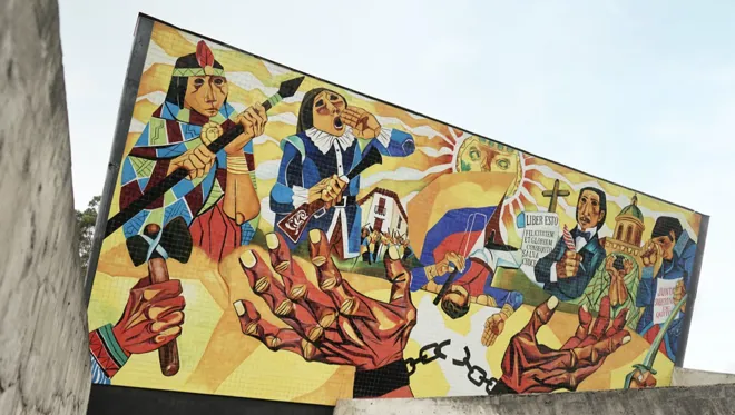 014 BP Quito 20Th Architecture