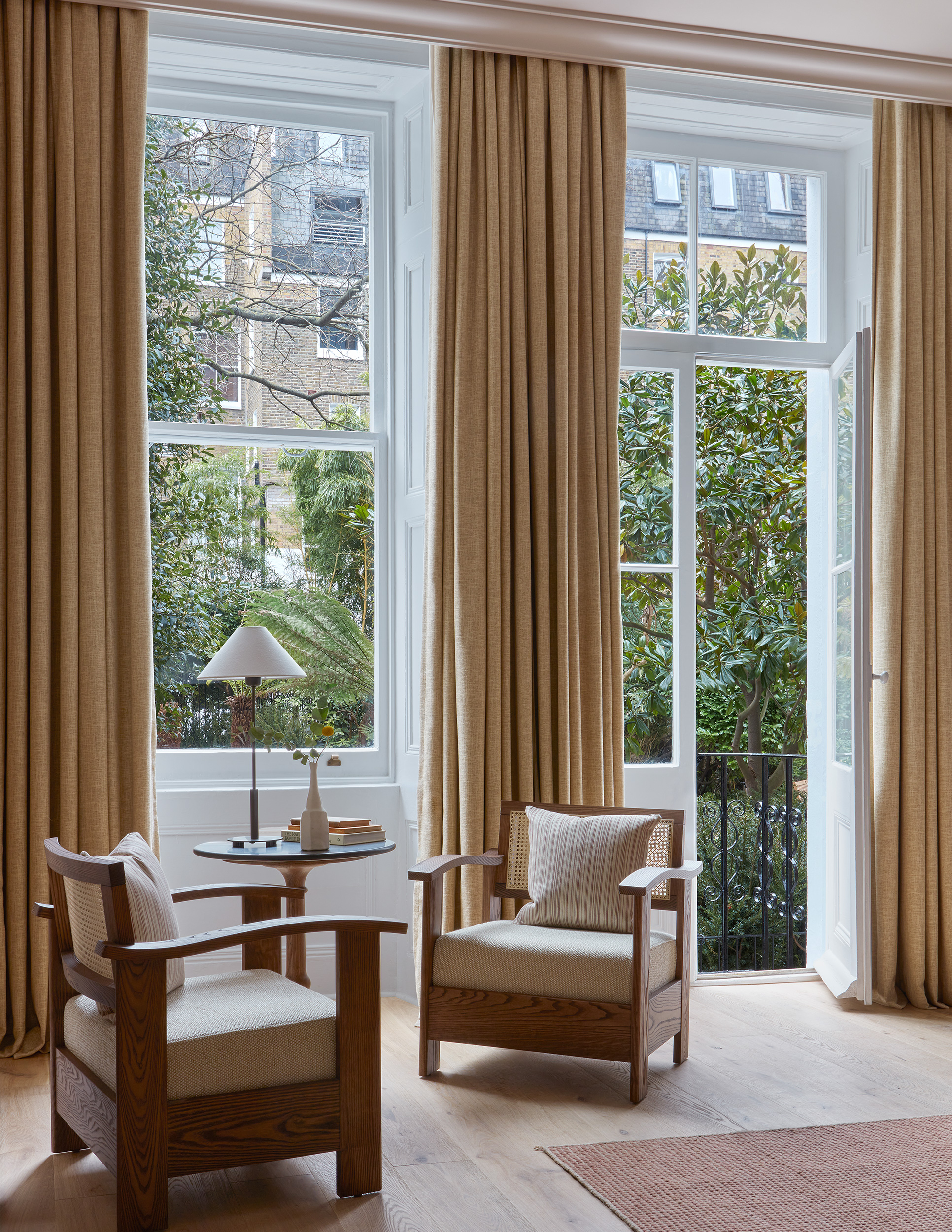 G 32 Templeton Garden London Rooms