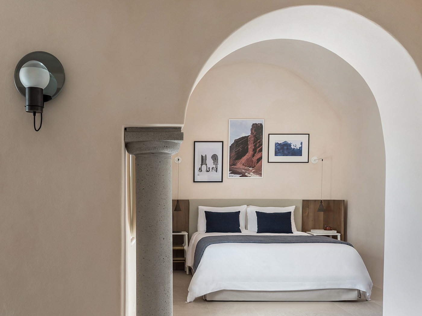 Istoria Saga Suite R 01