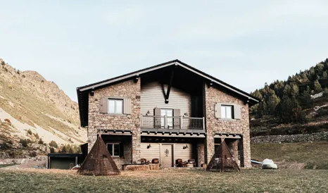 G 05 L Ovella Negra Mountain Lodge
