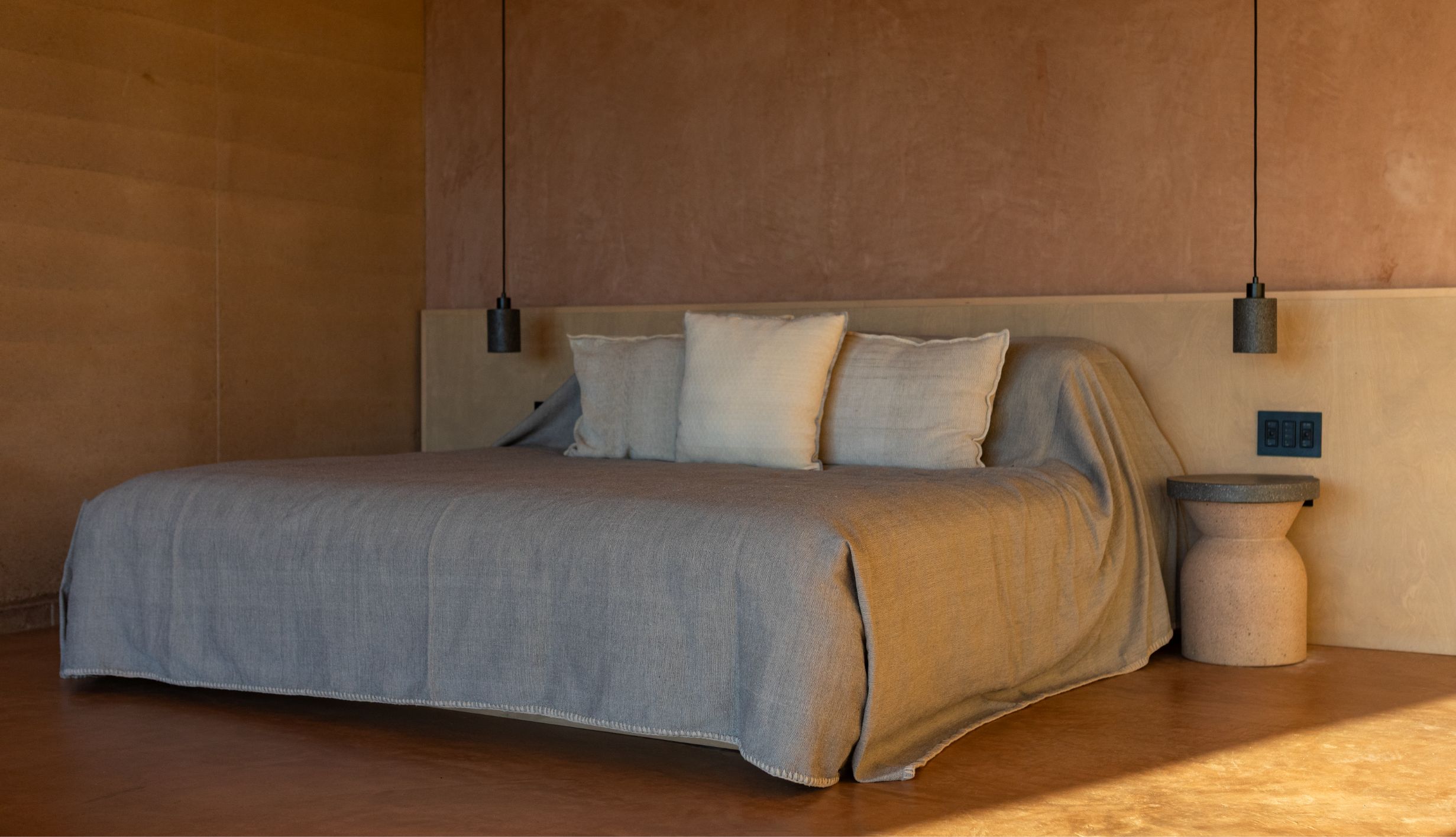07 DH The Originals Mira Earth Studios Villa Guestroom Bed 4