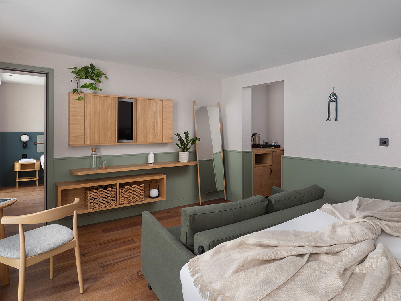 Inhabit Queens Gardens Cosy Family R 02