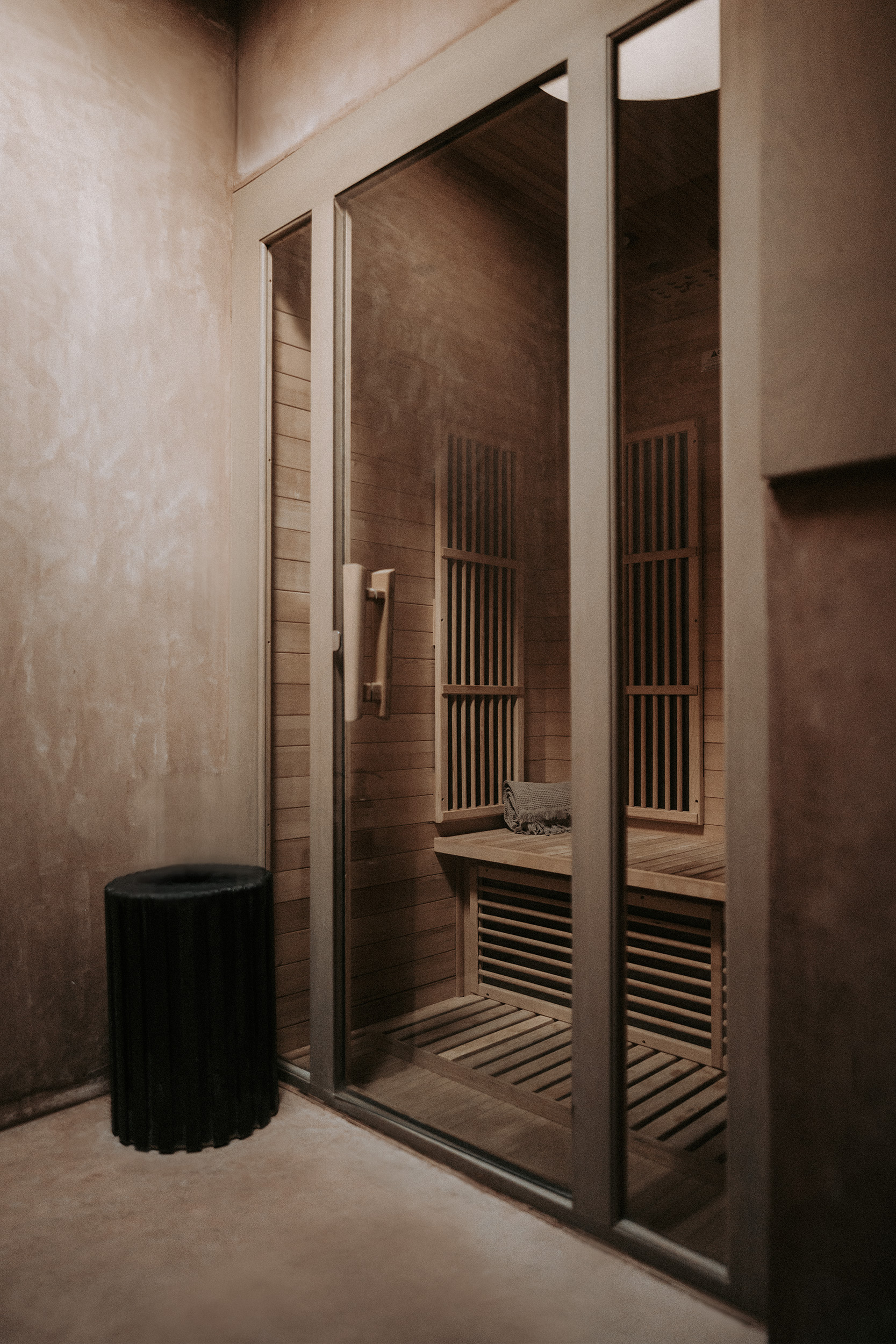 G 14 Mira Earth Studios Mexico