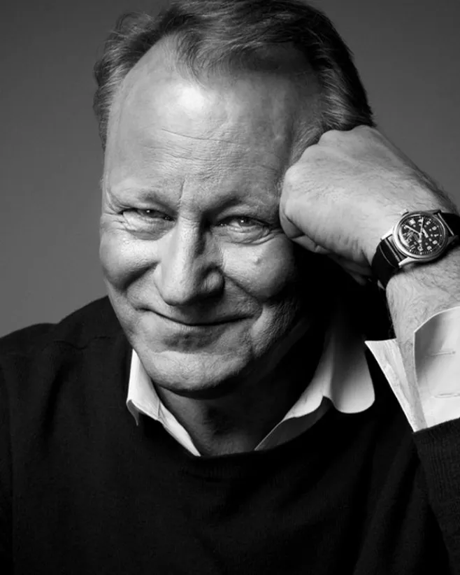 01 Image Portrait Right BIG 4 631X1024