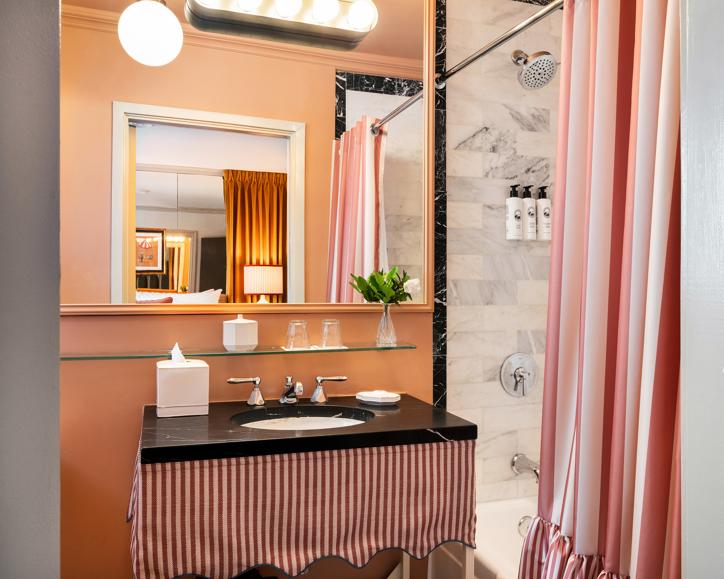 G 18 The Hotel Lili Beverly Hills Usa