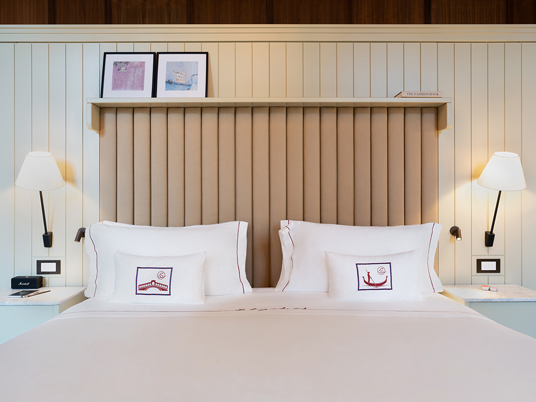 Elizabeth Unqiue Venice Suite Spa Canal View R 02