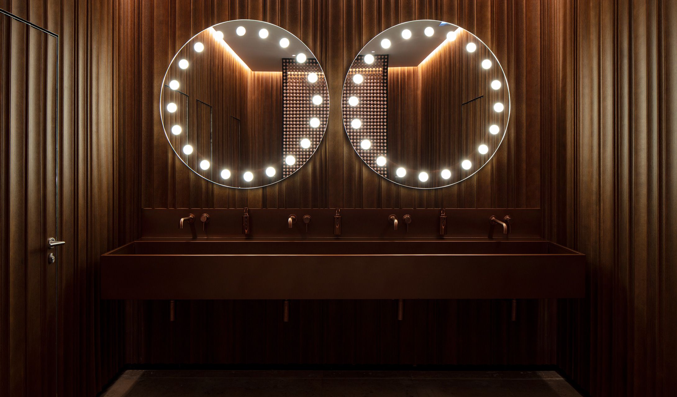 Sir Victor Design Details in Barcelona