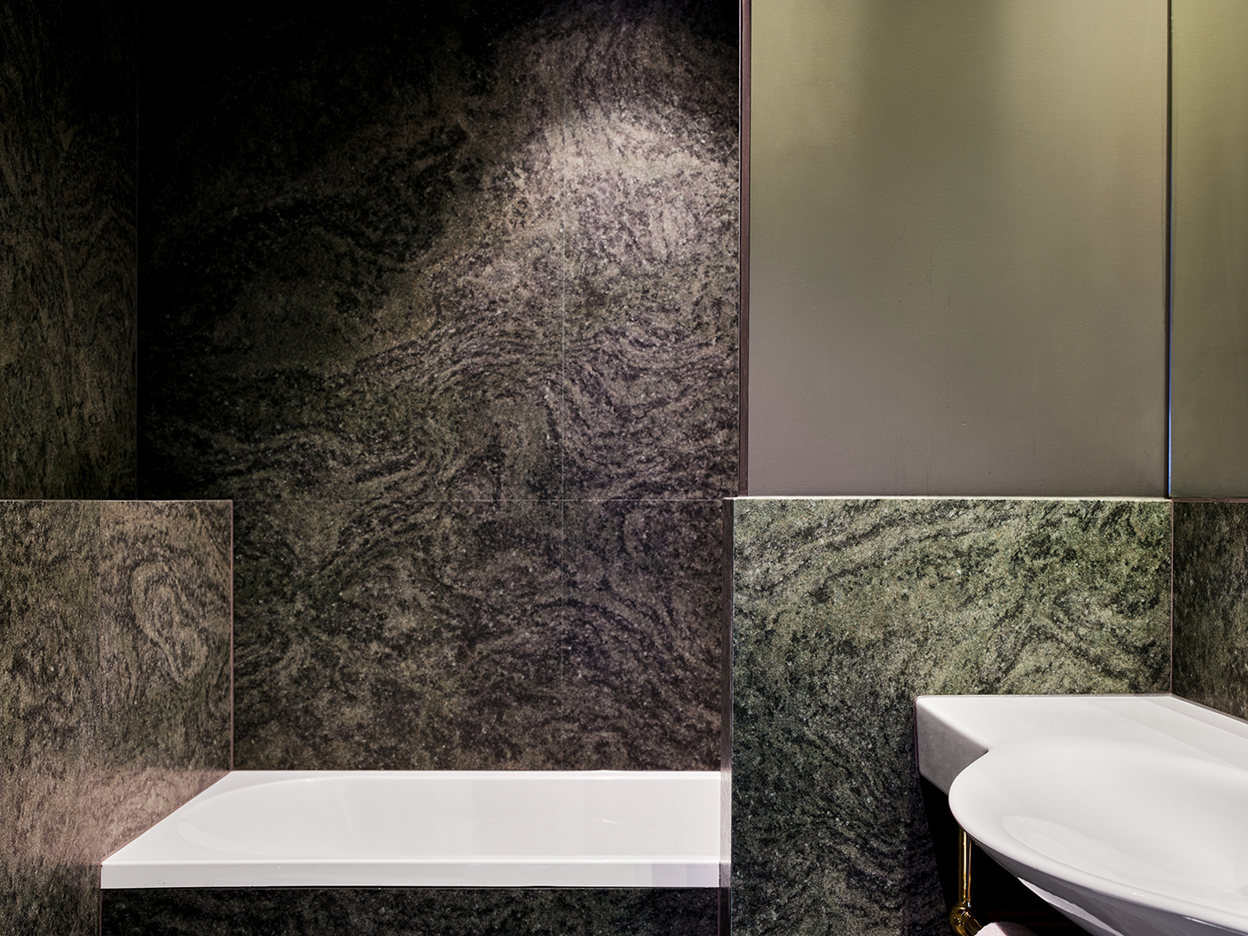 Hotel Reja Deluxe Suite With Terrace V2 R 04