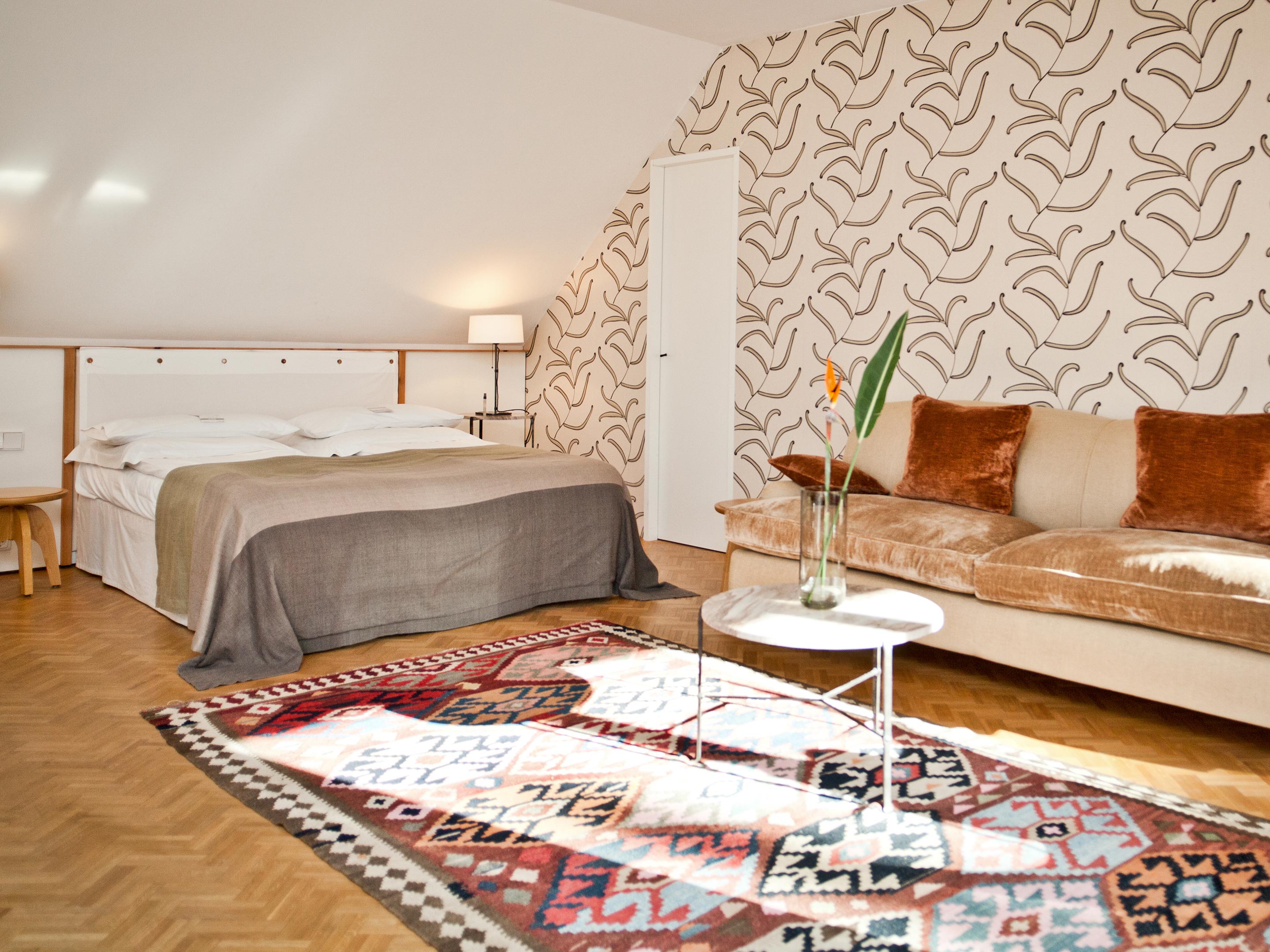 Cortiina Maisonette, Cortiina Hotel