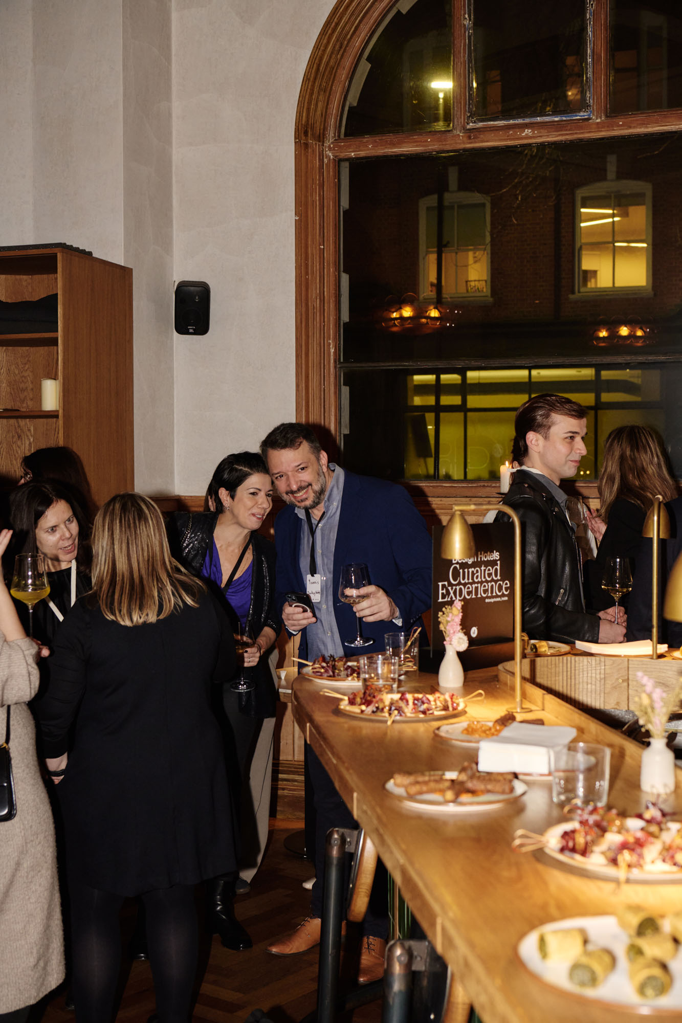 DH SALES25 CE London9