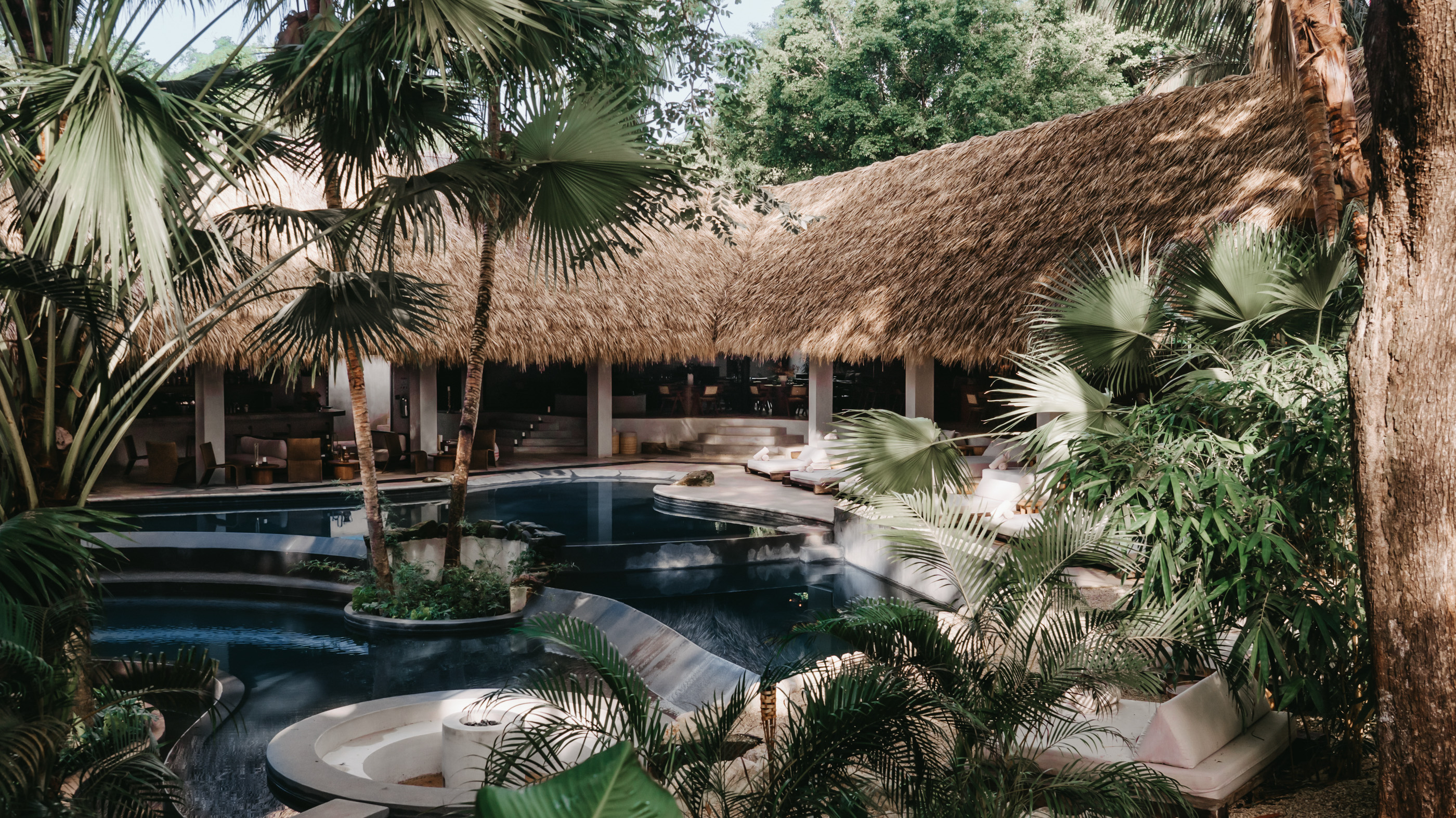 G 02 Esh Hotel