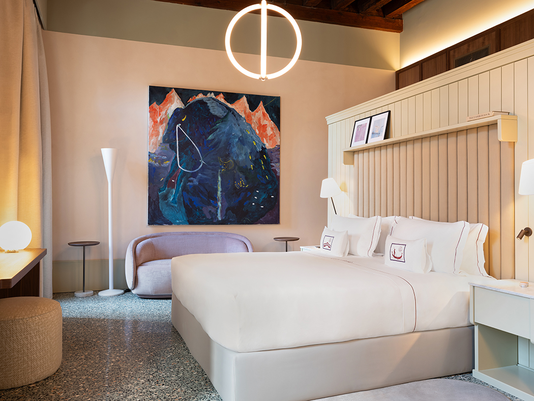 Elizabeth Unqiue Venice Suite Spa Canal View R 01