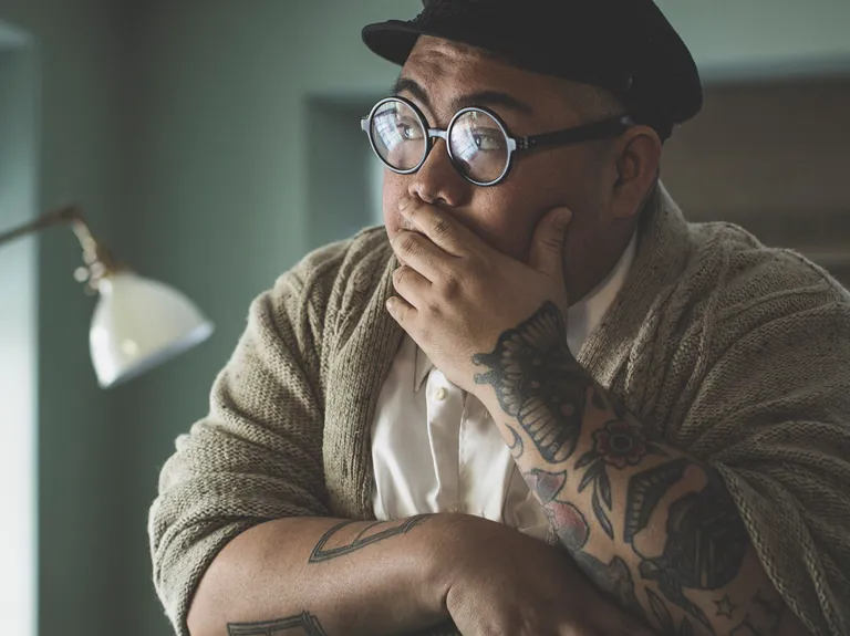 5Cefb61f87ddac3122618313 20 Header 04 Poet