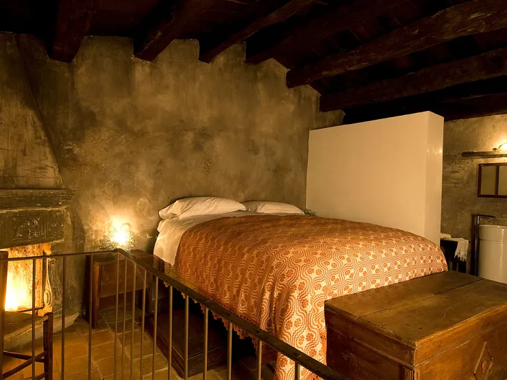 Sextantio Albergo Diffuso Double Bed in Santa Stefano Di Sessanio