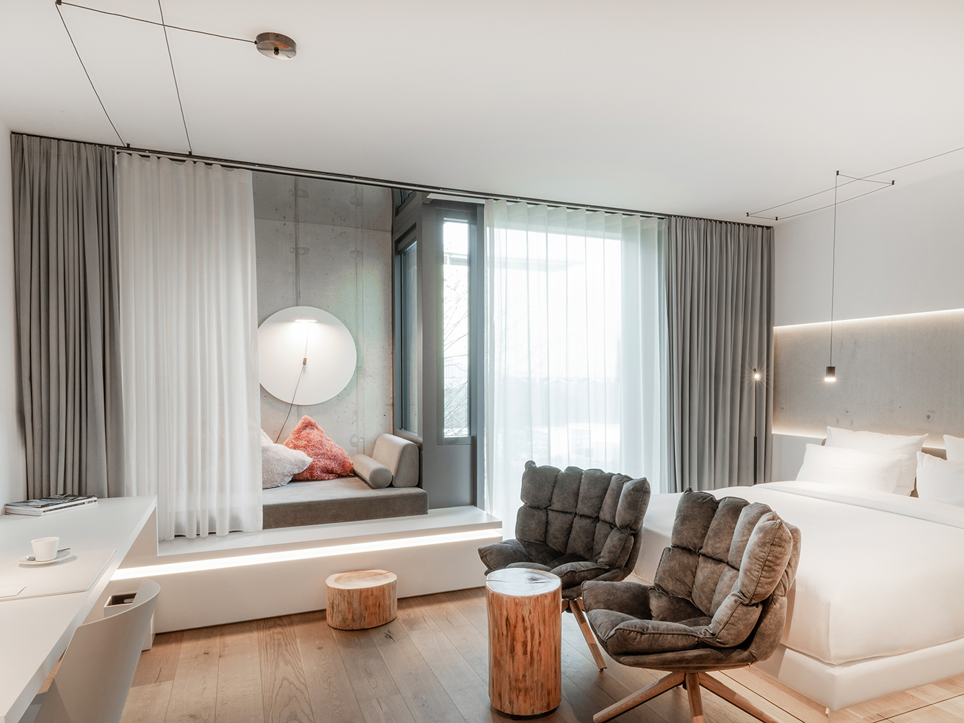 Kpm Deluxe Lounge R 01