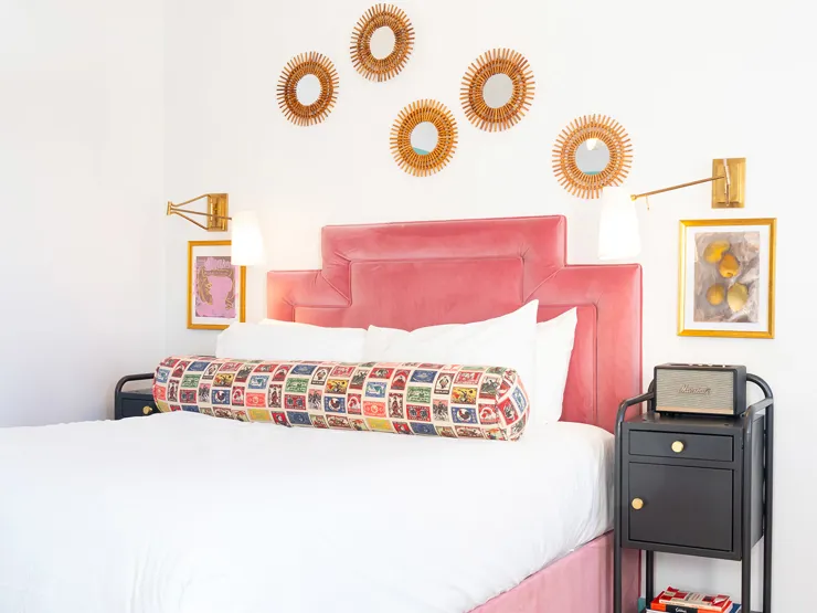 Brandford House Historic Juliet Queen R 01