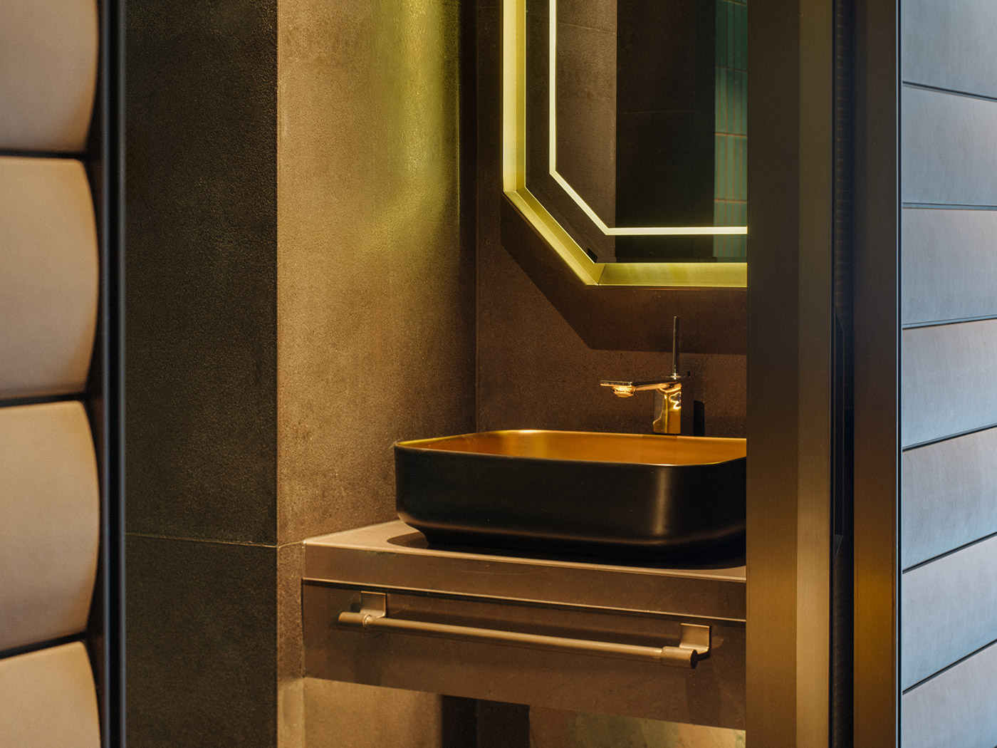 Arcadia Place Lugu Lake Lake View Twin Room R 02