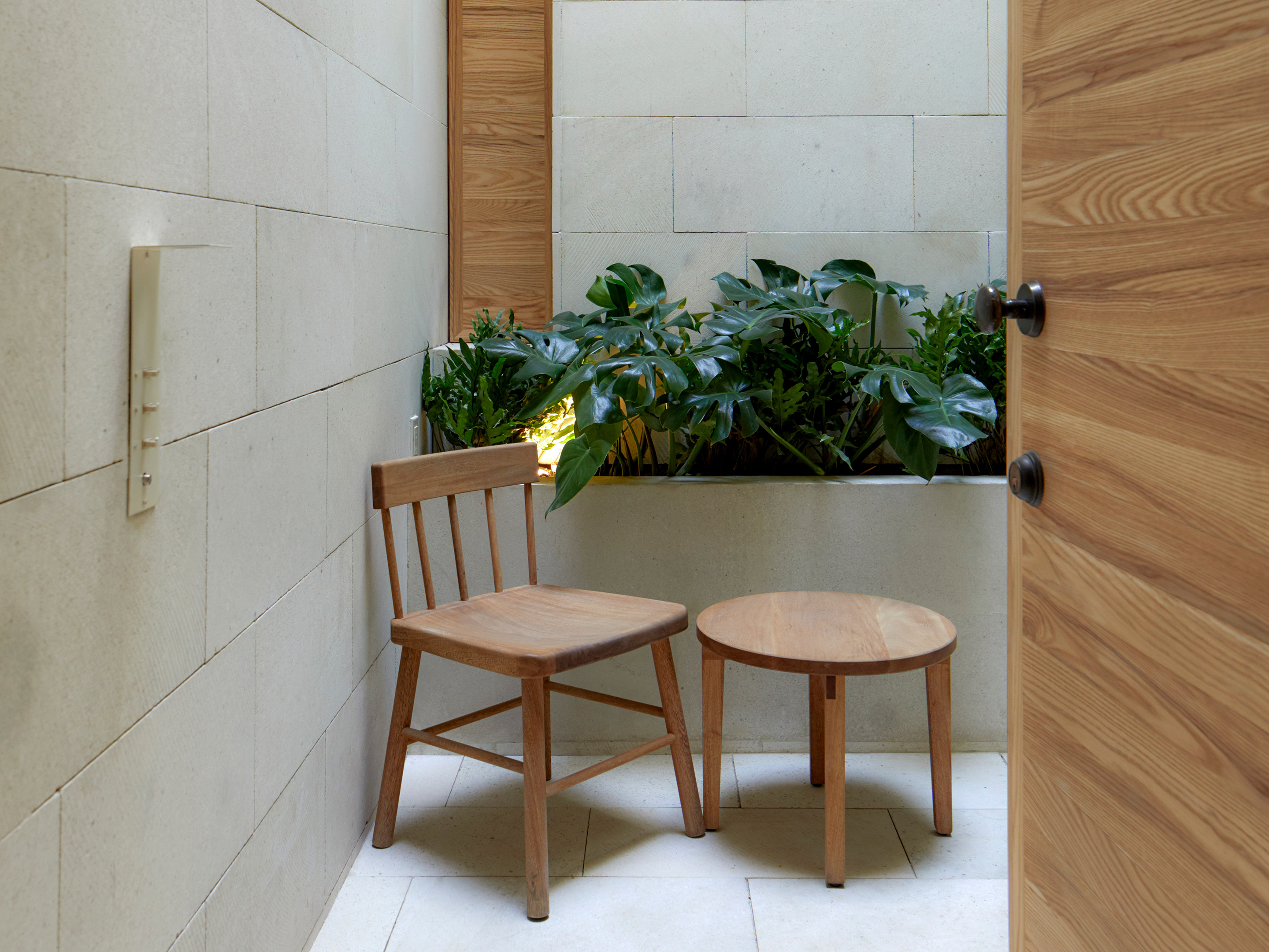 Circulo Mexicano Patio Room R 03