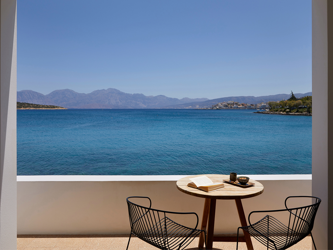 Minos Beach Superior Waterfront Bungalow R 04